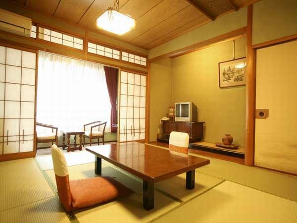 Hotel Kikunoyu Maniwa Экстерьер фото