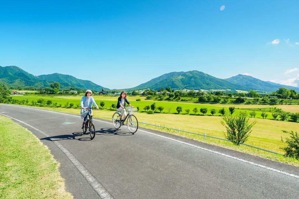 Hotel Kikunoyu Maniwa Экстерьер фото